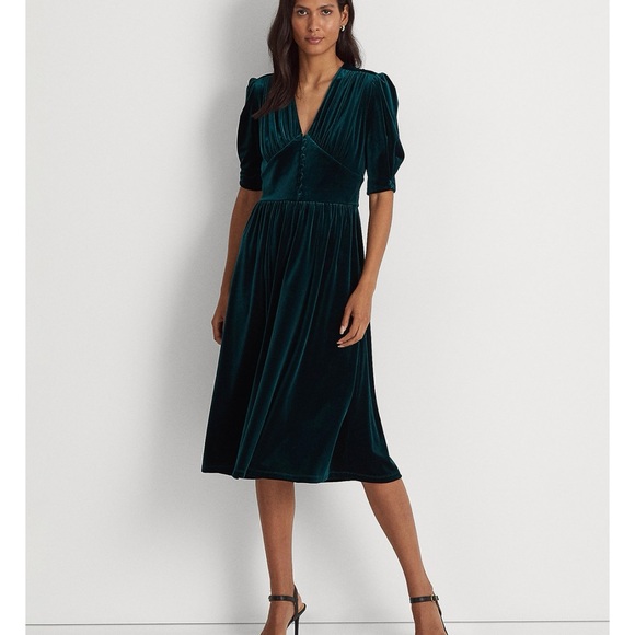 Lauren Ralph Lauren Women's Puffed Sleeve Velvet Dress sizeM NWT - Picture 2 of 7